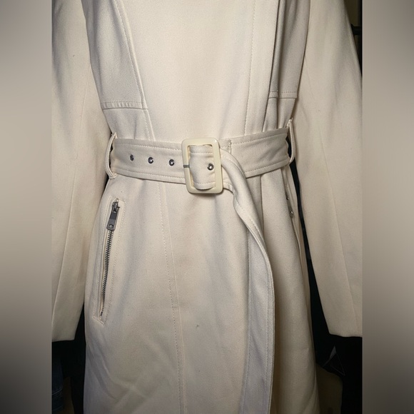 White belted Kenneth Cole coat. - Picture 2 of 6